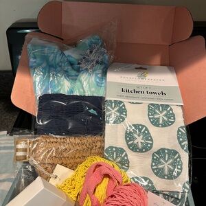 Beachly Box with Extras